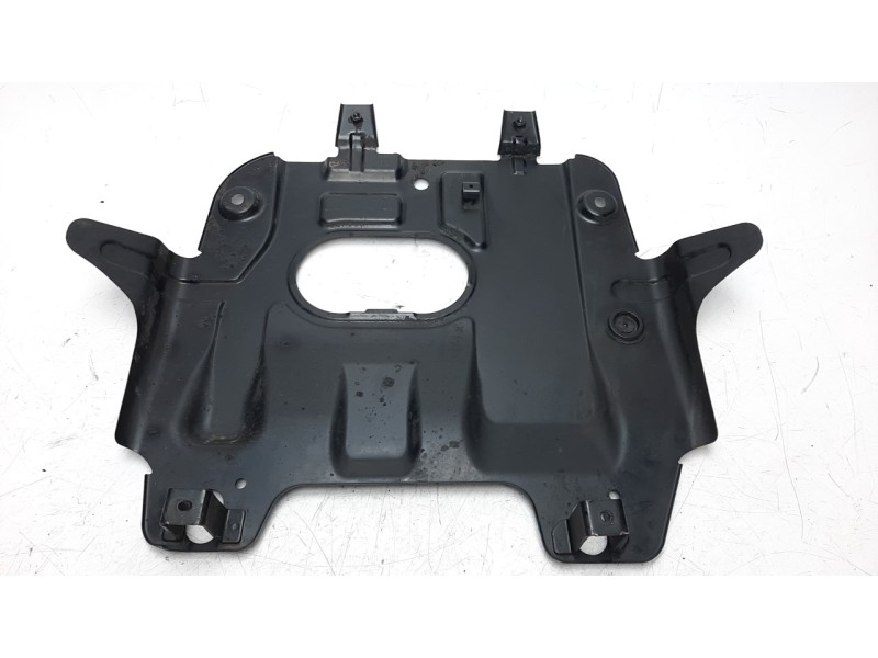Recambio de cubrecarter para toyota land cruiser (j12) 3.0 turbodiesel referencia OEM IAM 5145035010  