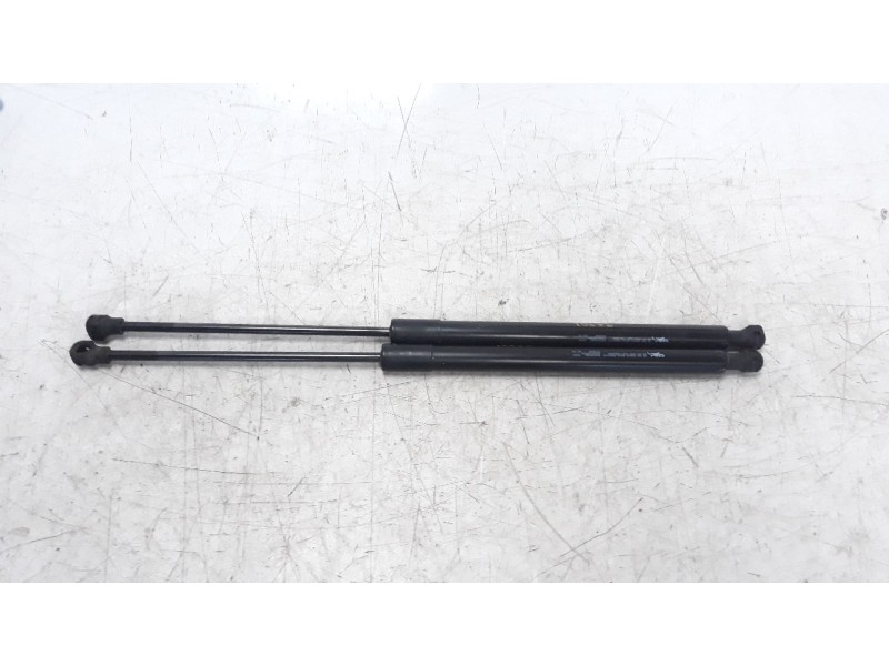 Recambio de amortiguadores maletero / porton para peugeot 308 1.2 12v e-thp referencia OEM IAM 9807899380  