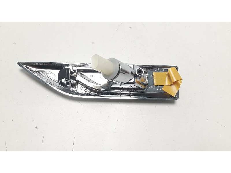 Recambio de piloto lateral derecho para volkswagen t6 transporter referencia OEM IAM 2K5949102A  