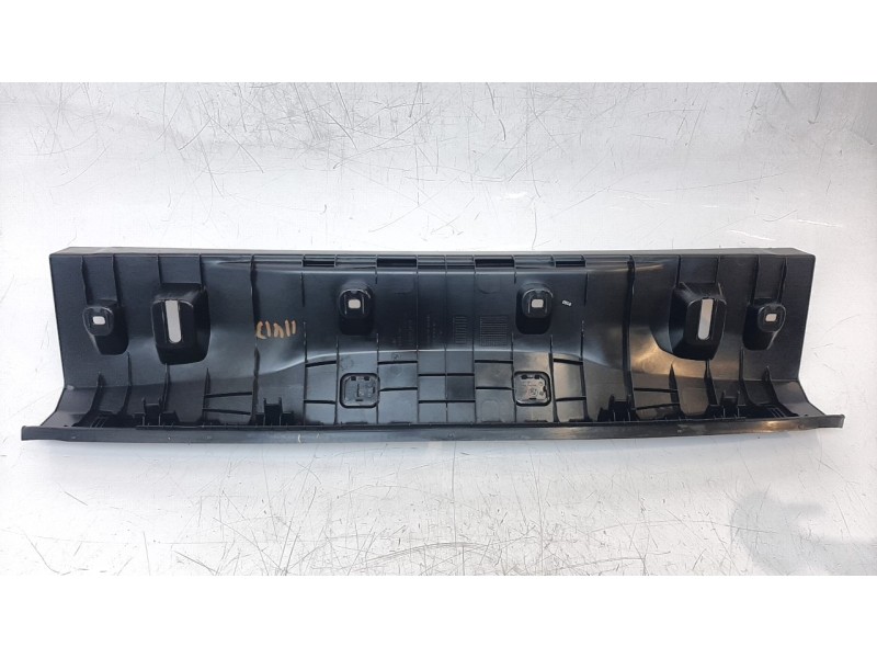 Recambio de moldura para bmw serie 3 berlina (g20) 2.0 16v turbodiesel referencia OEM IAM 51477438297  