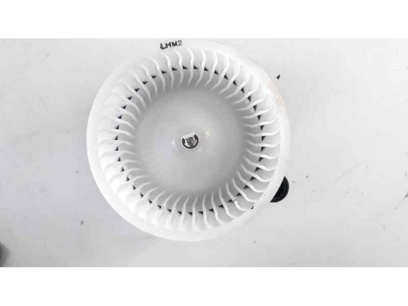 Recambio de ventilador calefaccion para kia sportage drive 2wd referencia OEM IAM D316NFFAA  