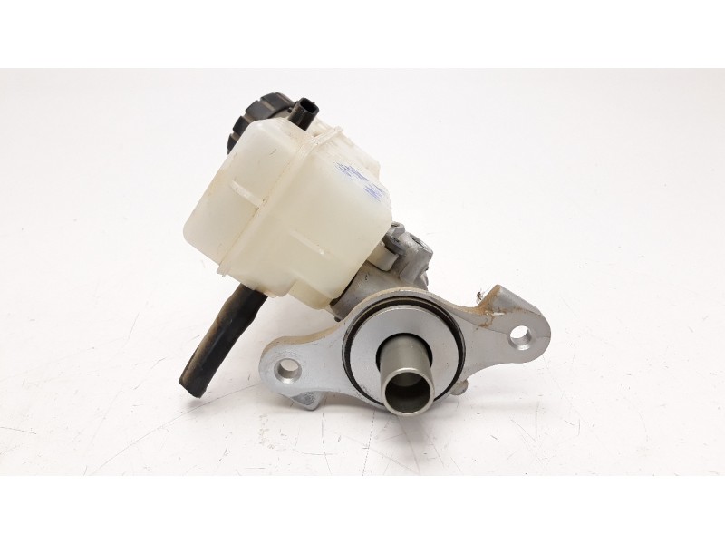 Recambio de bomba freno para dacia sandero 0.9 tce cat referencia OEM IAM 460111938R  