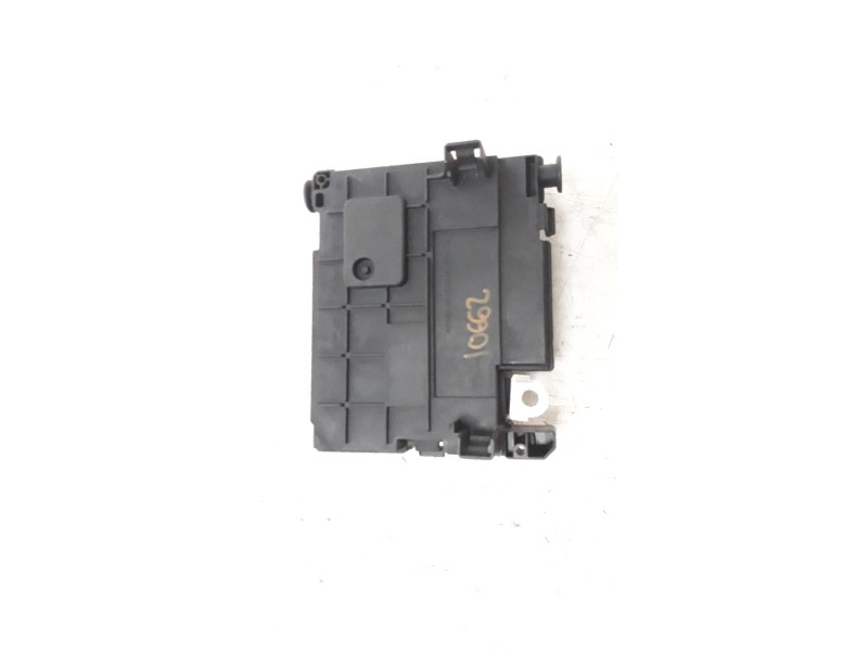 Recambio de caja reles / fusibles para peugeot 308 1.2 12v e-thp referencia OEM IAM 9806687880 A2C53383165 