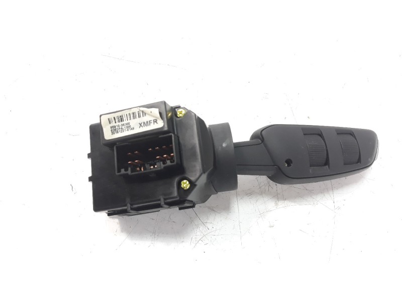 Recambio de mando limpia para ssangyong tivoli 1.6 turbodiesel cat referencia OEM IAM 8591035300  