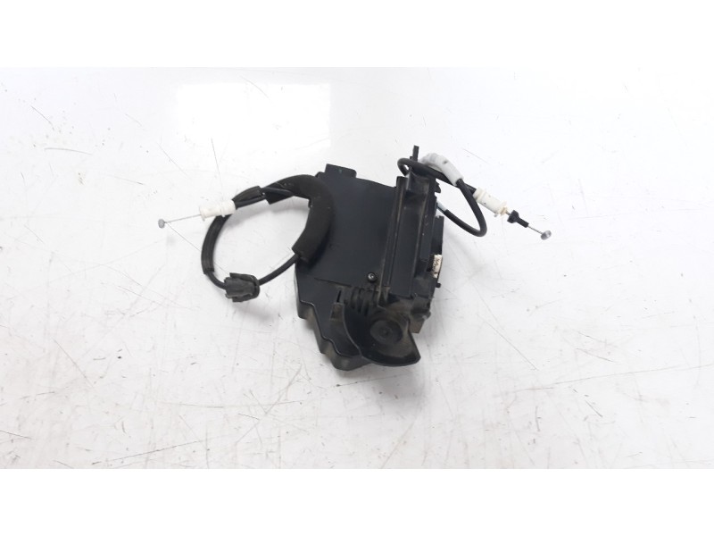 Recambio de cerradura puerta delantera derecha para peugeot 308 1.2 12v e-thp referencia OEM IAM 9810309380  