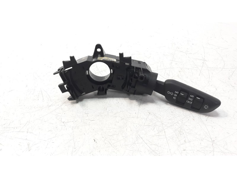 Recambio de mando intermitentes para ssangyong tivoli 1.6 turbodiesel cat referencia OEM IAM 8591036170  