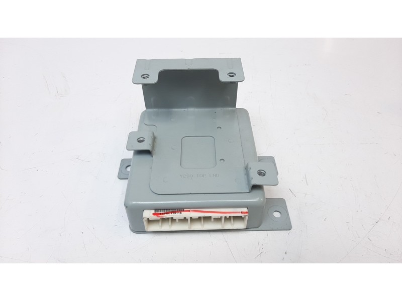 Recambio de modulo electronico para ssangyong rexton w 2.0 td cat referencia OEM IAM 8712008B23  