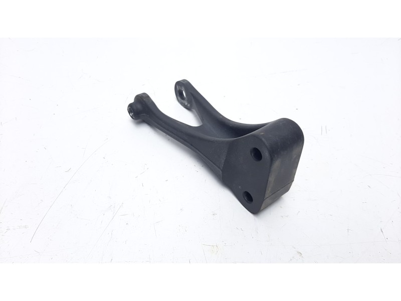 Recambio de soporte motor para ktm 790 adventure referencia OEM IAM 64103013000  