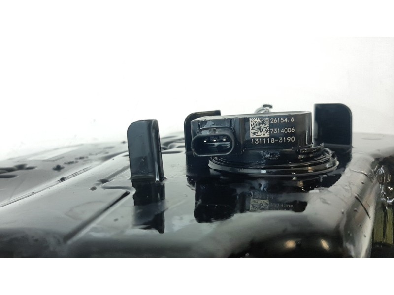 Recambio de deposito adblue para bmw serie 3 berlina (g20) 2.0 16v turbodiesel referencia OEM IAM 745433907  