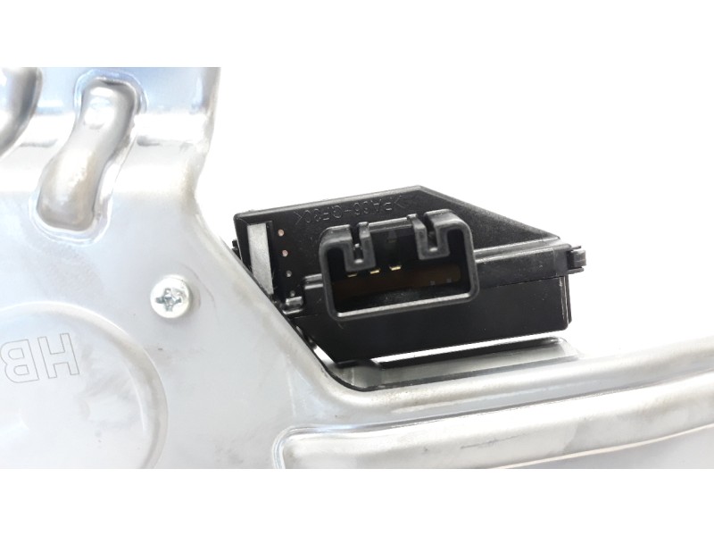 Recambio de motor limpia trasero para toyota corolla (e21) referencia OEM IAM 8513002060  