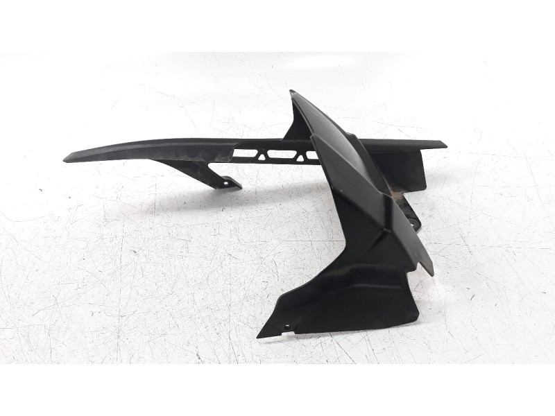 Recambio de moldura para kawasaki z 900 z 900 referencia OEM IAM 350230421  