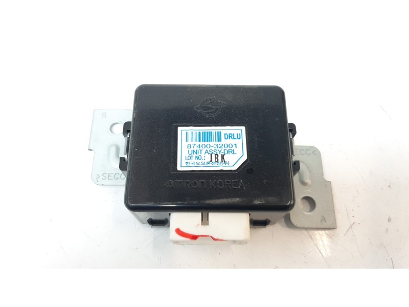 Recambio de modulo electronico para ssangyong rexton w 2.0 td cat referencia OEM IAM 8740032001  