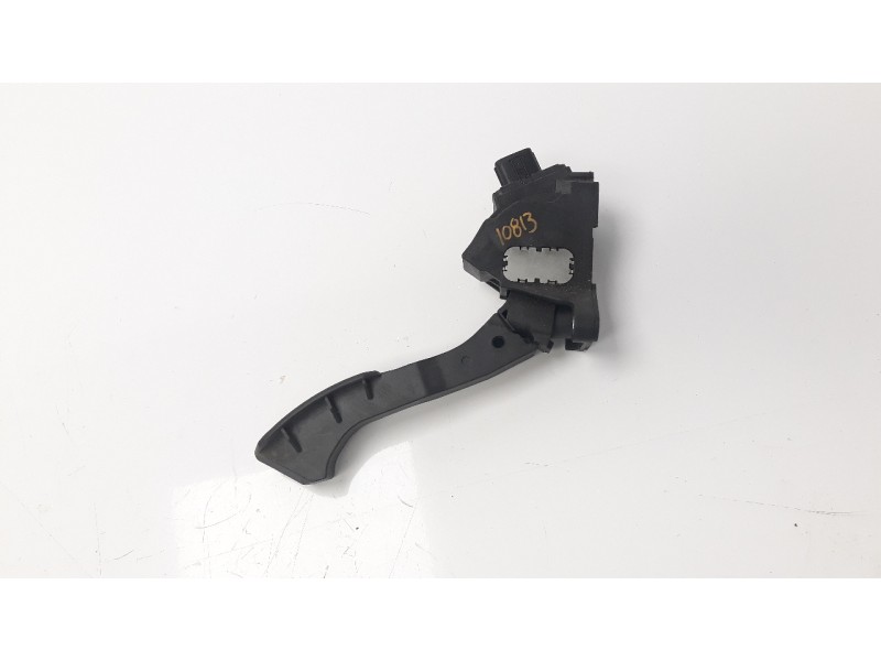 Recambio de potenciometro pedal para toyota verso 1.6 16v cat referencia OEM IAM 781100F020  