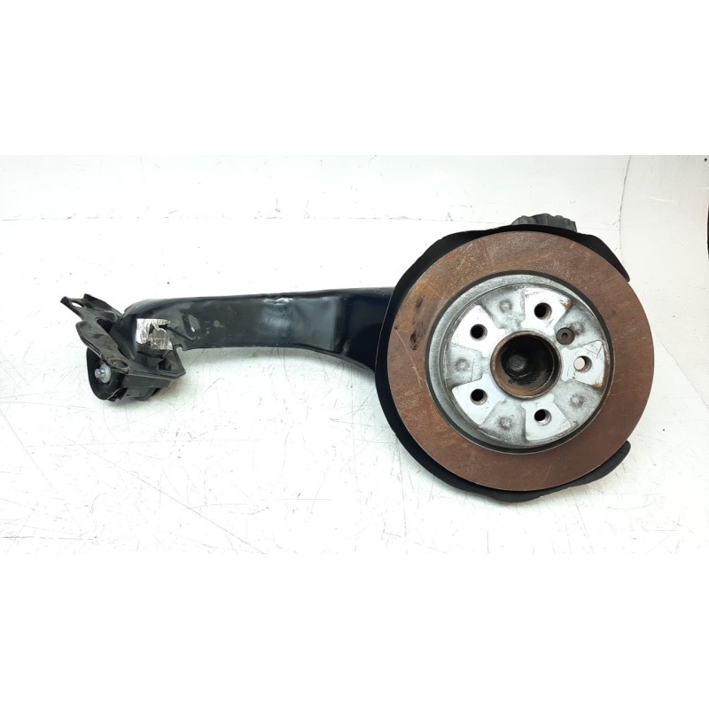 Recambio de mangueta trasera derecha para bmw serie x1 (f48) sdrive18d advantage referencia OEM IAM 33308842878  