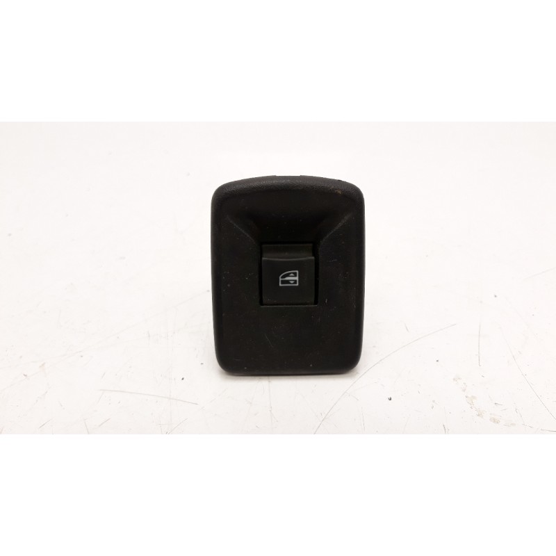 Recambio de mando elevalunas trasero derecho para dacia sandero 0.9 tce cat referencia OEM IAM 254217475R IAF040017HQ EWSRE040