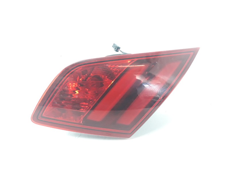 Recambio de piloto trasero derecho interior para peugeot 308 1.2 12v e-thp referencia OEM IAM 9677818280 103F17461772 