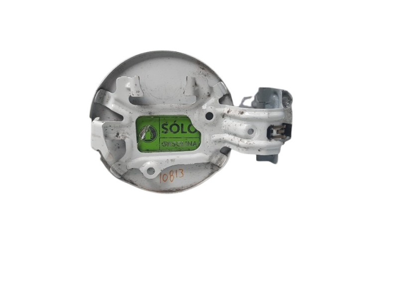 Recambio de tapa exterior combustible para toyota verso 1.6 16v cat referencia OEM IAM 7735064020  