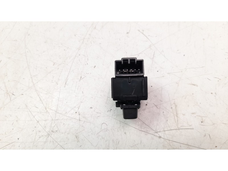 Recambio de interruptor para volvo v60 kombi 2.0 diesel cat referencia OEM IAM 31376498  