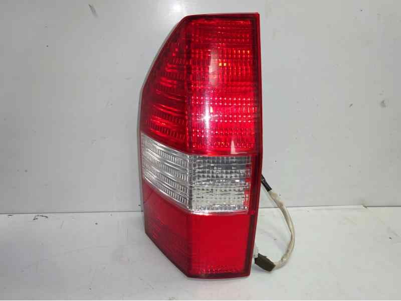 Recambio de piloto trasero derecho para mitsubishi space wagon (n80/n90) 2,4 glx referencia OEM IAM MR465608  