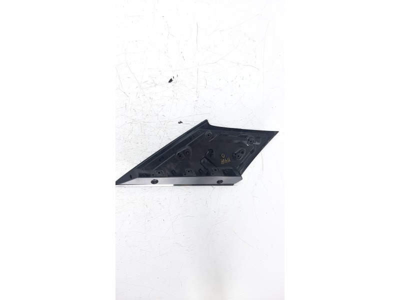 Recambio de moldura para renault megane iv grandtour referencia OEM IAM 960325054R  