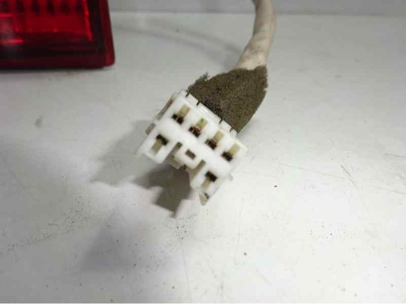 Recambio de piloto trasero derecho para mitsubishi space wagon (n80/n90) 2,4 glx referencia OEM IAM MR465608  