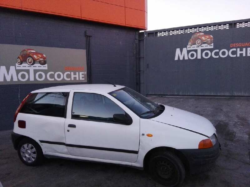 fiat punto berlina (176) del año 1997