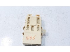 Recambio de caja reles / fusibles para ssangyong tivoli 1.6 turbodiesel cat referencia OEM IAM 8215035043   2
