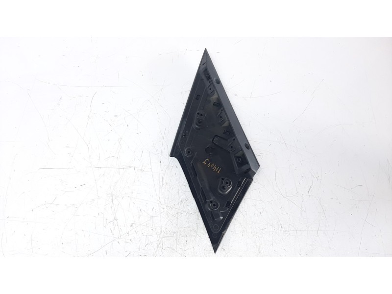 Recambio de moldura para renault megane iv grandtour referencia OEM IAM 960325054R  