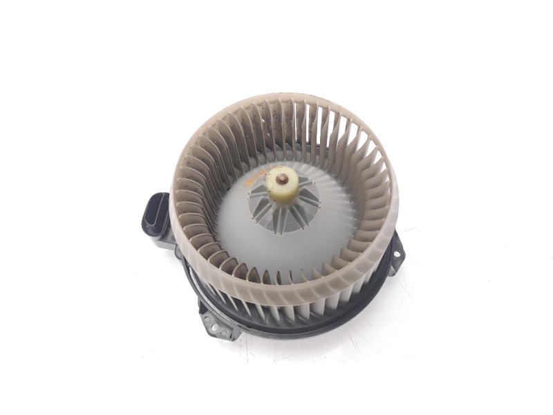 Recambio de ventilador calefaccion para toyota verso 1.6 16v cat referencia OEM IAM AV2727008105  