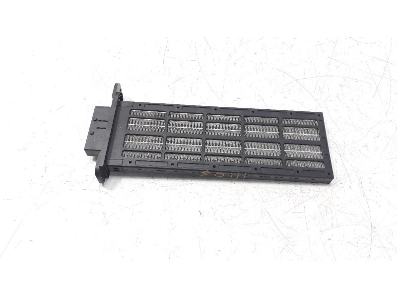 Recambio de resistencia calefaccion para ssangyong tivoli 1.6 turbodiesel cat referencia OEM IAM 16L261655S12  