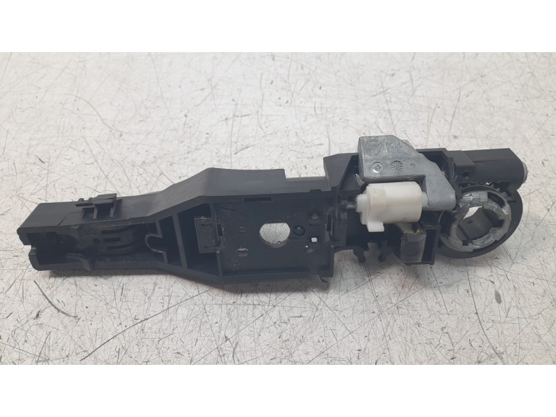 Recambio de maneta exterior delantera izquierda para renault laguna iii dynamique referencia OEM IAM 806700006R  