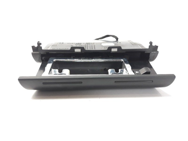 Recambio de cenicero para audi a4 avant (b5) 1.9 tdi referencia OEM IAM 8D0857951G  