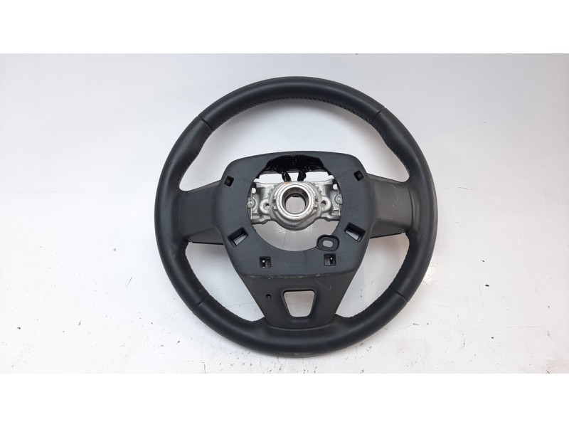 Recambio de volante para toyota corolla (e21) referencia OEM IAM 451000Z220  