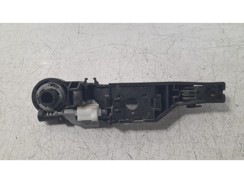 Recambio de maneta exterior trasera izquierda para renault laguna iii dynamique referencia OEM IAM 826060006R  