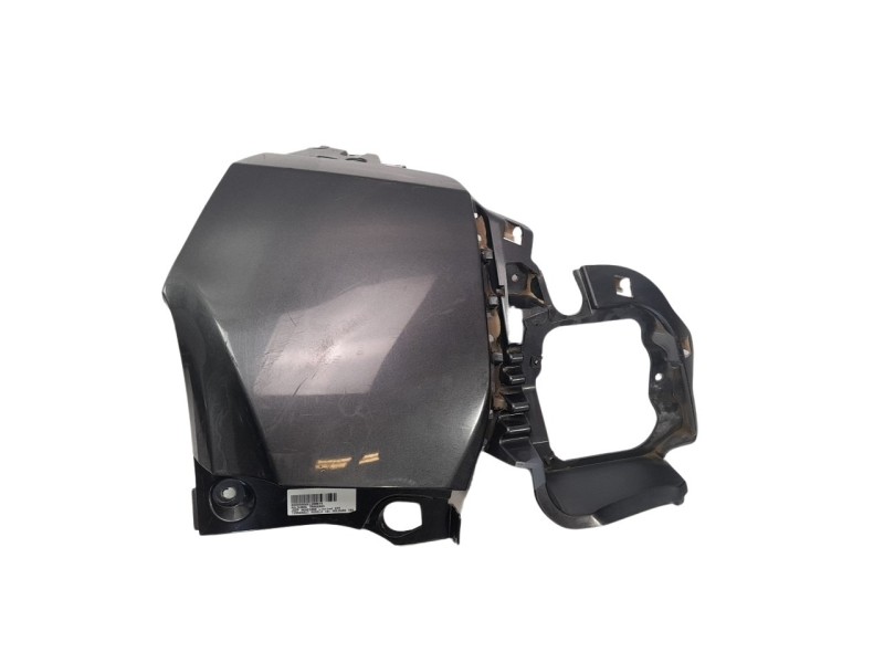 Recambio de molduras traseras para jeep renegade limited 4x4 referencia OEM IAM 735585021  