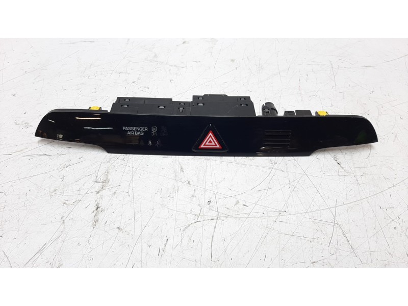 Recambio de warning para hyundai tucson 1.7 crdi cat referencia OEM IAM 93700D7100  