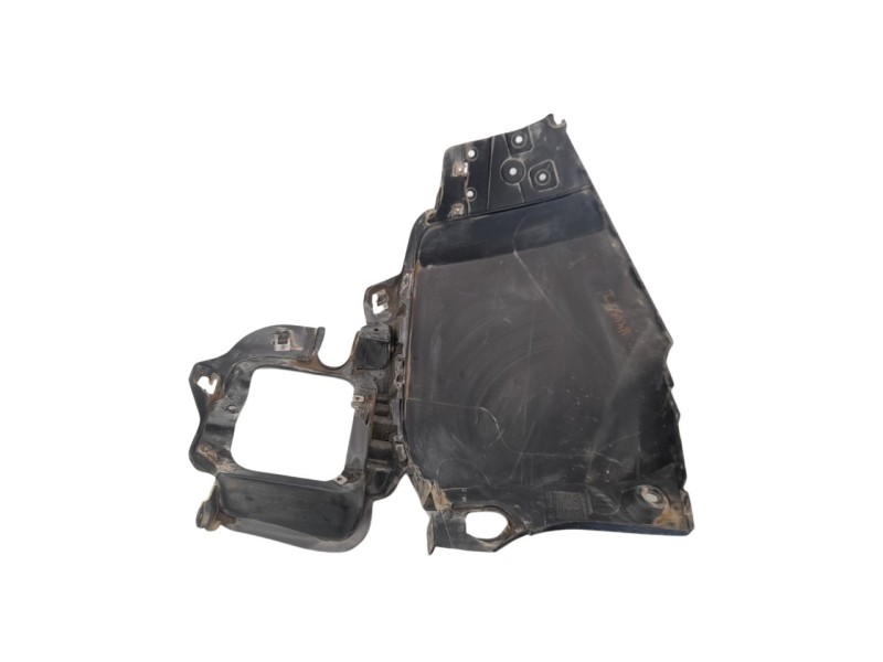 Recambio de molduras traseras para jeep renegade limited 4x4 referencia OEM IAM 735585021  