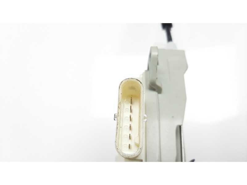 Recambio de cerradura puerta trasera derecha para audi a4 ber. (b8) 2.0 16v tdi referencia OEM IAM 8K0839016F CRDVW1114 EZCAU008