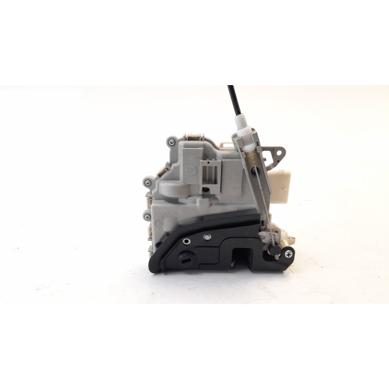 Recambio de cerradura puerta trasera izquierda para audi a4 ber. (b8) 2.0 16v tdi referencia OEM IAM 8K0839015F CRDVW1113 EZCAU0