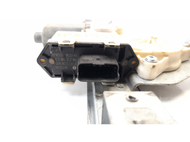 Recambio de elevalunas trasero izquierdo para citroen c4 berlina 1.6 16v cat (nfu / tu5jp4) referencia OEM IAM 9223G9 106073124 