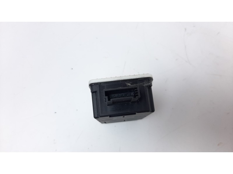 Recambio de modulo electronico para suzuki vitara 1.6 ddis comfort 4x4 referencia OEM IAM 3716061M11  