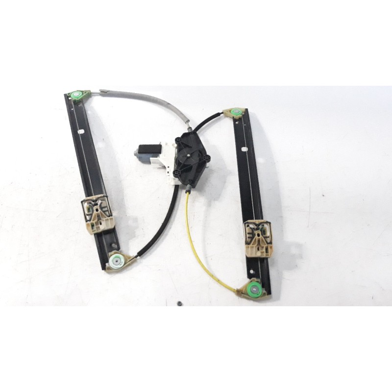 Recambio de elevalunas delantero derecho para audi a4 ber. (b8) 2.0 16v tdi referencia OEM IAM 8K0837462E  