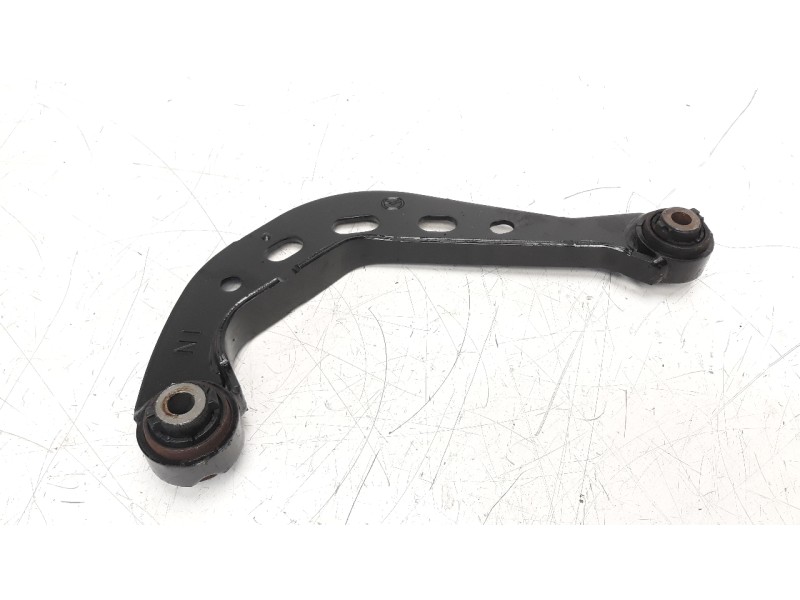 Recambio de brazo suspension superior trasero derecho para mazda 3 lim. () 2.2 turbodiesel cat referencia OEM IAM B45C28C10  