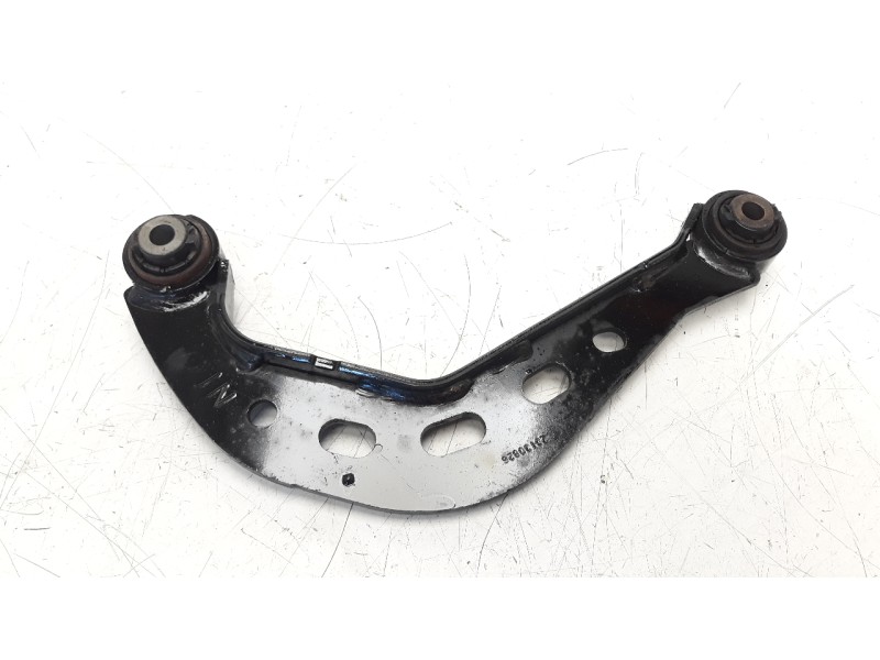 Recambio de brazo suspension superior trasero derecho para mazda 3 lim. () 2.2 turbodiesel cat referencia OEM IAM B45C28C10  
