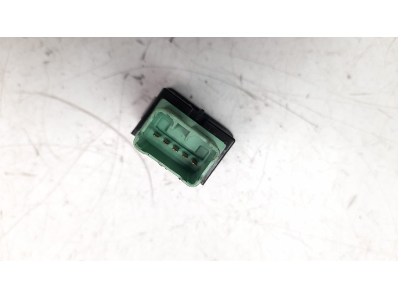 Recambio de interruptor para suzuki swift berlina (mz) 1.3 16v cat referencia OEM IAM 3727062JA0  