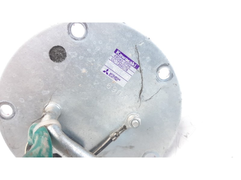 Recambio de bomba combustible para kawasaki z 900 z 900 referencia OEM IAM 490400756 UCT35KU78 