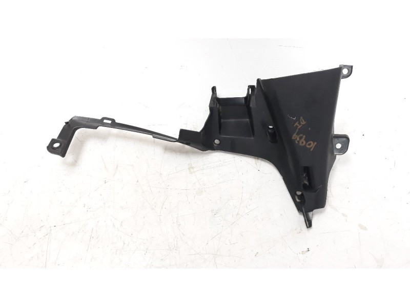 Recambio de moldura para honda cb 500x referencia OEM IAM 64240MKPJ800  