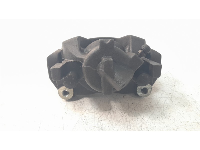 Recambio de pinza de freno delantera derecha para renault laguna iii dynamique referencia OEM IAM 410010001R  