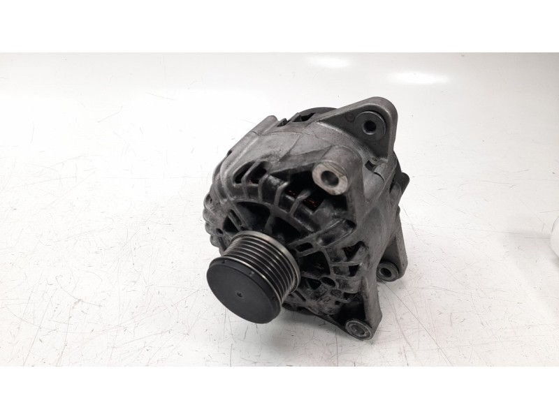 Recambio de alternador para opel grandland x 1.2 referencia OEM IAM 9826574080  