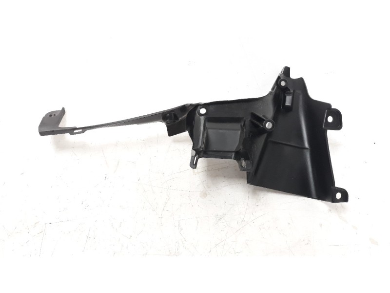 Recambio de moldura para honda cb 500x referencia OEM IAM 64240MKPJ800  